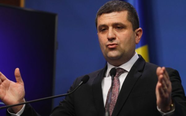 Baia de Fier: Fabrica de grafit, salvată! Exploatarea începe curând