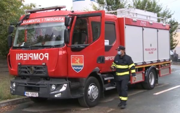 Deva: Fum într-un mall, 300 de oameni au fugit