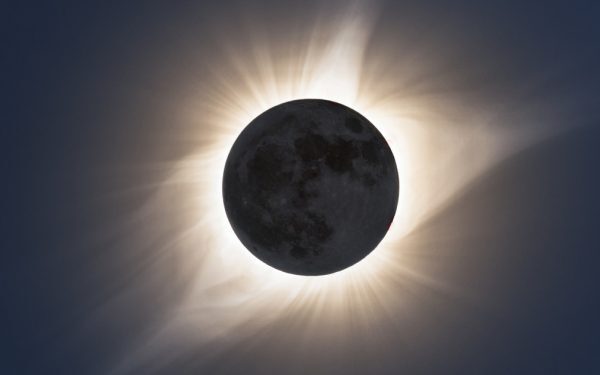 Eclipsa Totală: Cazarea în Europa sare de 1.000 $ pe noapte