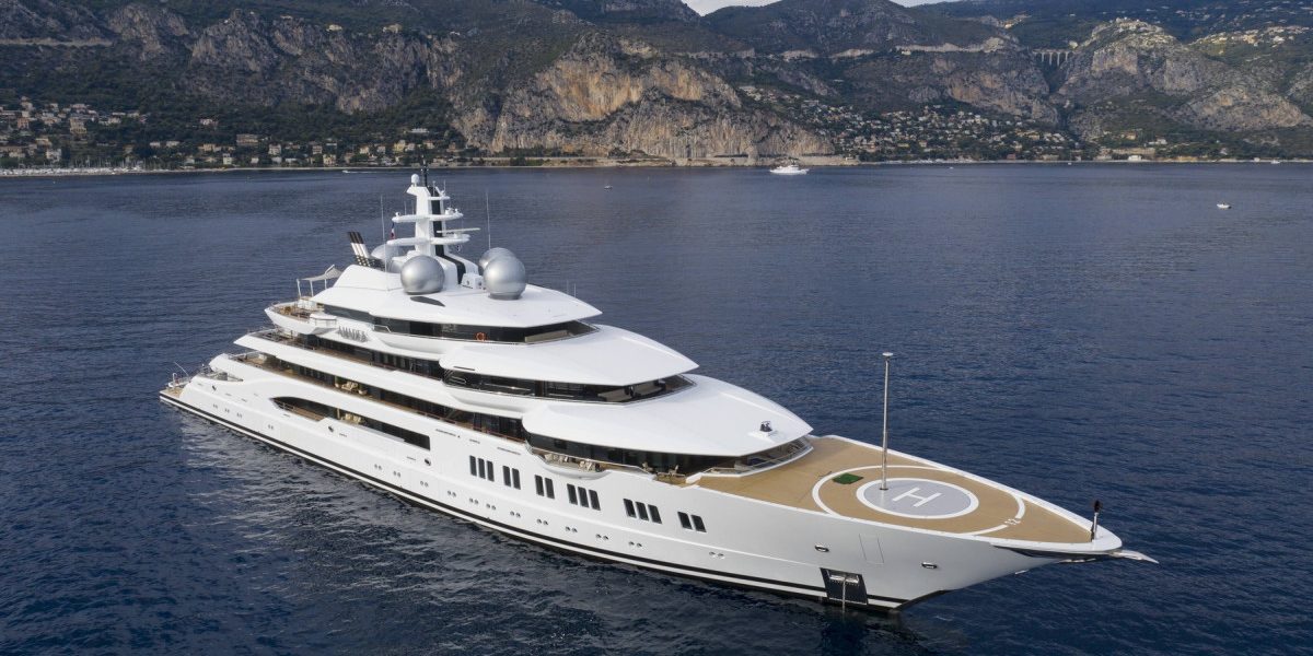Amadea, de la oligarh rus la miliardar din Dubai: Cât a costat și ce urmează