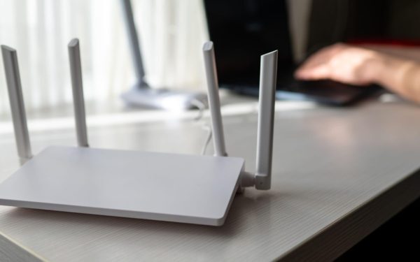Routere chinezești, portiță secretă: rețeaua expusă la fiecare 35 de secunde