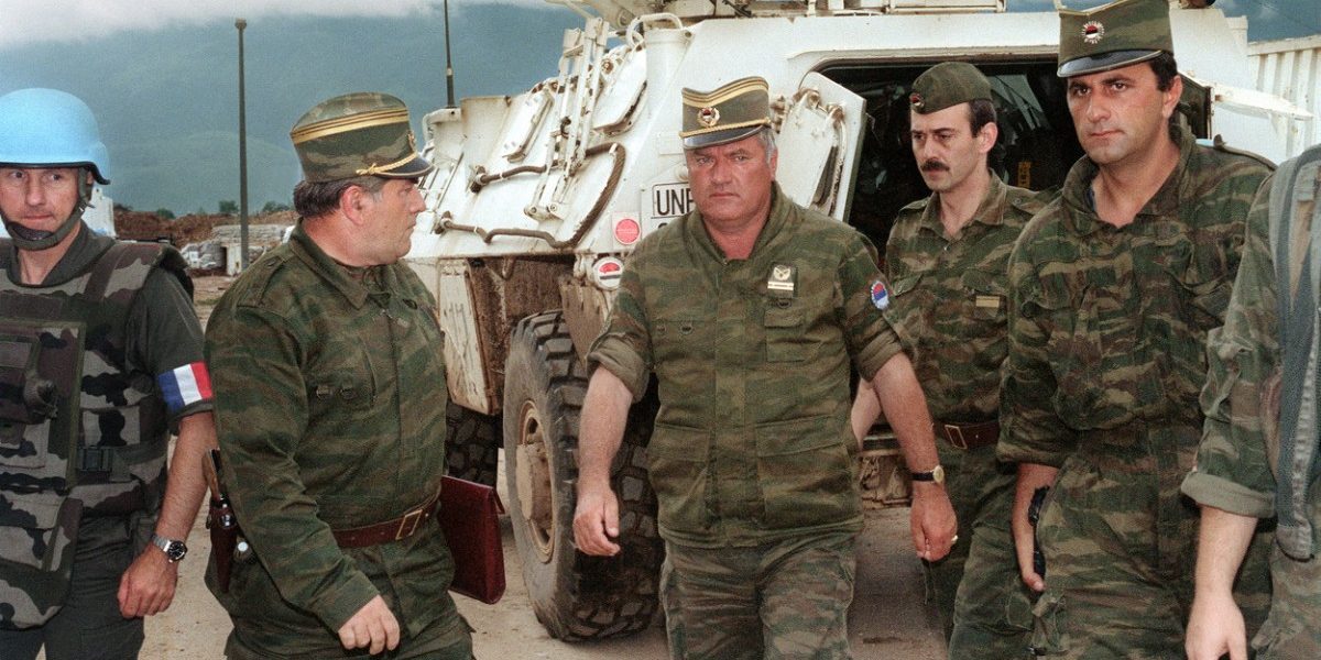 Mladic, carne de pușcărie, a murit în detenție