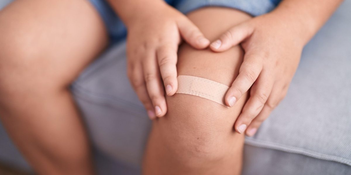 Plasturele fatal: Copil în comă la Botoșani, după ce sora i-a pus bandaj