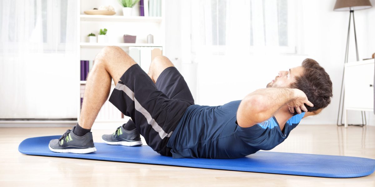 Abdomen plat: De ce antrenamentele clasice te-au lăsat cu planuri