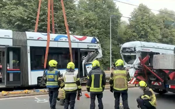 Gelsenkirchen: 25 răniți, 10 grav, după coliziune tramvaie în Germania