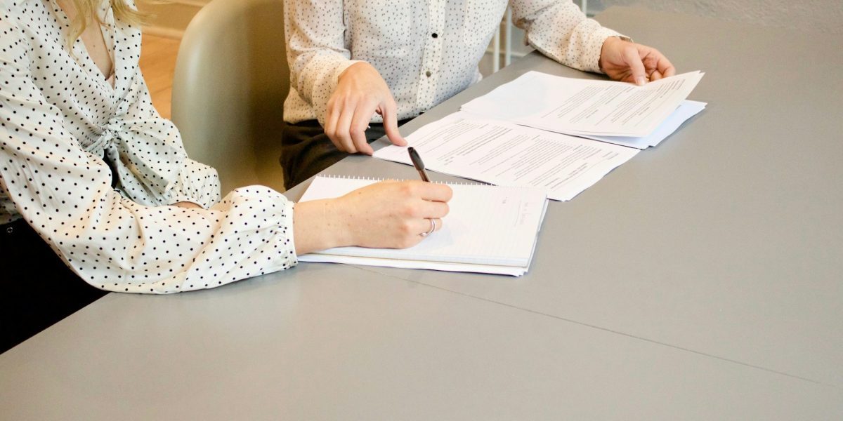 Cadastrul blocat: 5.000 tranzacții în pericol, bănci și clienți vizați