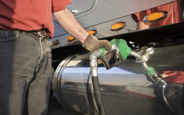 Motorina, mai ieftină! Reducere de 20% pe 16-31 august
