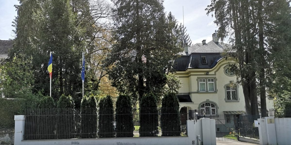 Atac cu foc la Ambasada României din Elveția. MAE confirmă