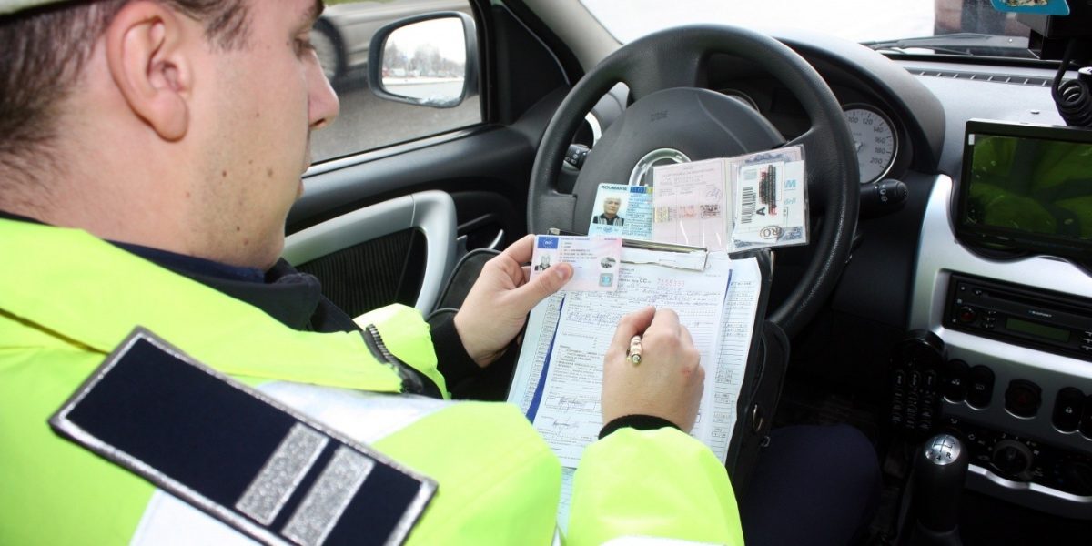 Șoferii cu amenzi neplătite scapă de suspendare!