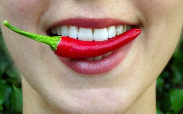 Picanteria „păcălește” creierul. Ce se întâmplă în corp