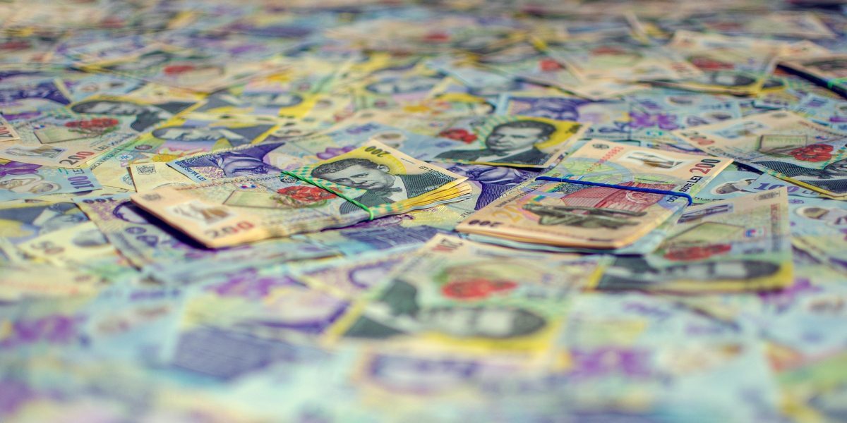 Românii pot împrumuta statul din nou. Cât plătește Finanțele