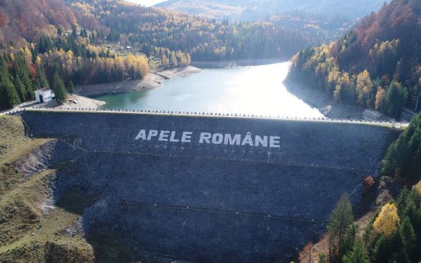 România pe roșu: 180 de localități cu apă tăiată, lacurile secate