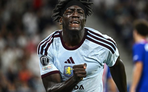 Madjo, noul Kane? Aston Villa speră la naționala Angliei