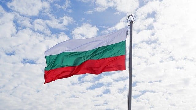 Bulgaria: Incendiu și explozii la o fabrică, 300 de persoane evacuate