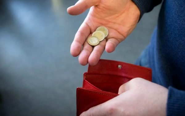 România: Cât plătește un român singur vs. cu copii
