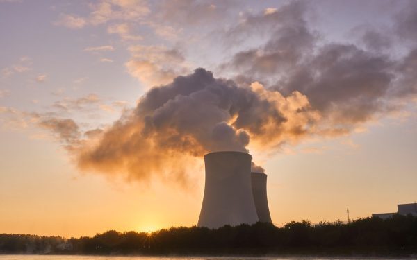Spania amână pentru 2030 închiderea centralei nucleare gigant