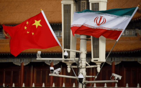 SUA dă lovitura economică Iranului. China, în fața unui ultimatum Beijing”