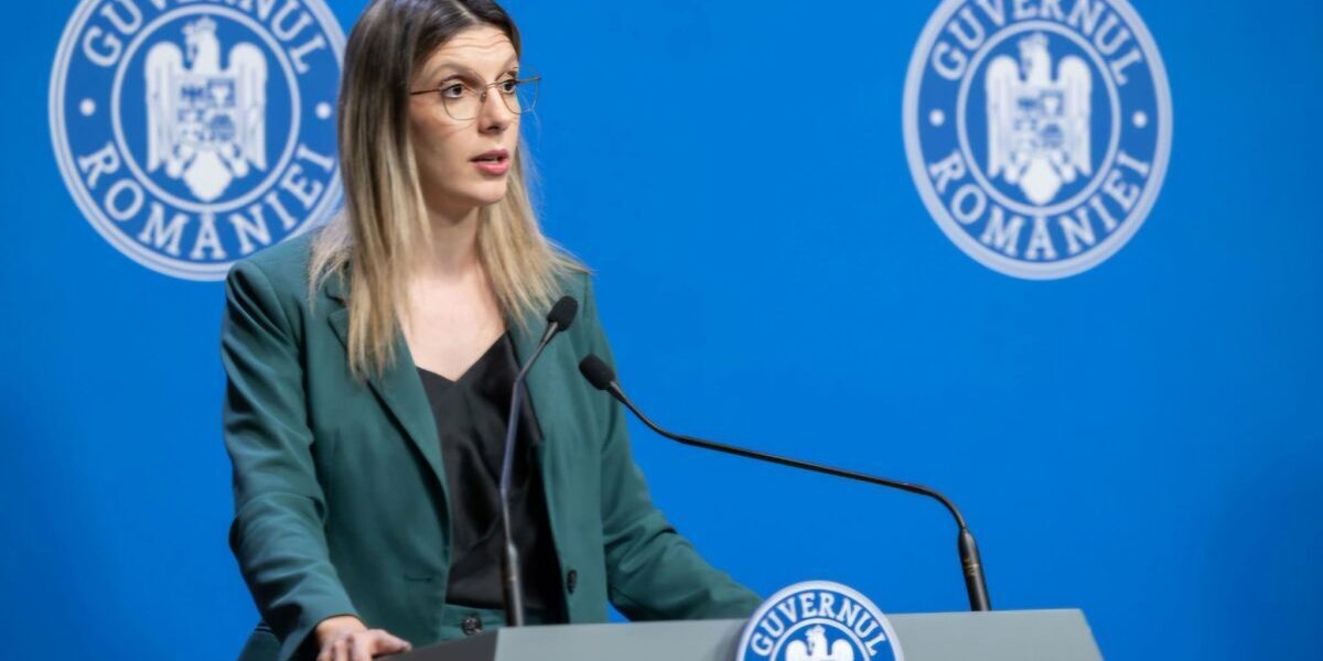Prosumatorii cer consultare pentru Casa Verde Baterii. Avertisment APCE: prețuri umflate.