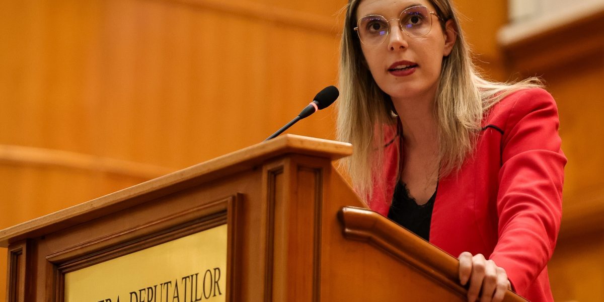 BUZOIANU: ALEGERI ANTICIPATE URGENT. „SA FACEM MAJORITATE SAU SA MERGEM LA VOT”