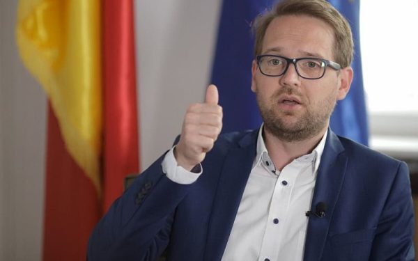 Legea integrității, directă la Fritz: Primarii, puși pe liber