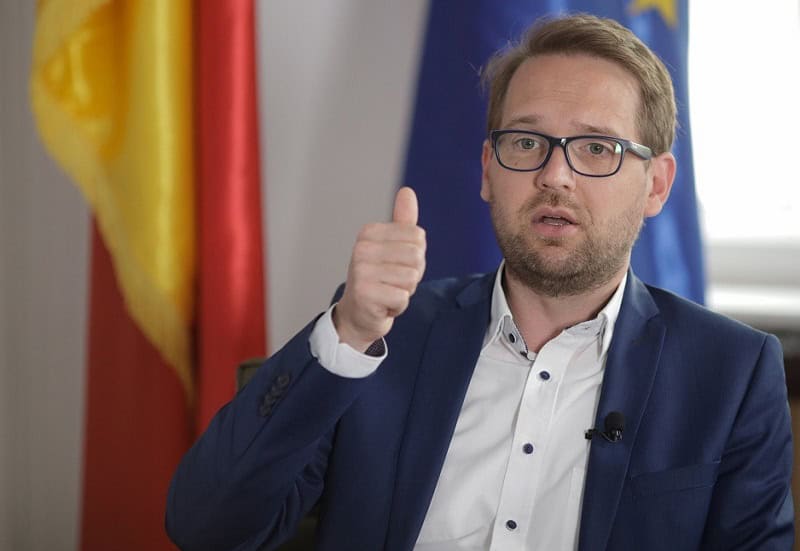 Legea integrității, directă la Fritz: Primarii, puși pe liber