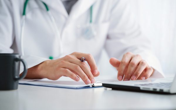 Reguli noi examen medici: subiecte unice, comisii stricte