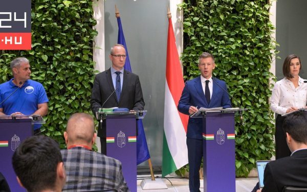 Toroczkai, o întrebare la Sandor, despre concediu