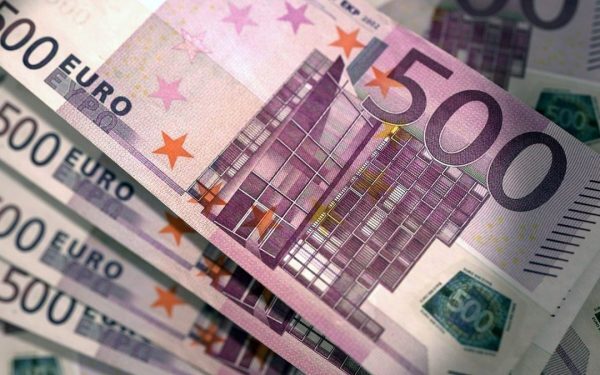 Spitalul Suceava plătește avocați 100 euro/oră din cauza conflictelor interne