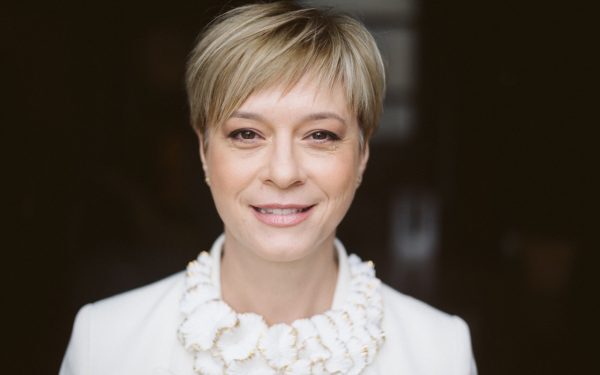 Crize de imagine în era AI: „Încrederea e de neînlocuit”