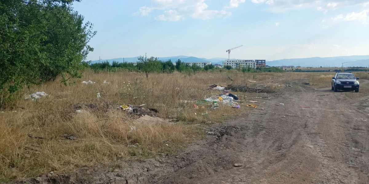Sibiu: Gunoi ilegal pe locul noului spital județean