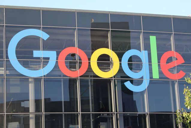 Brin revine la AI la Google, mută controlul din Londra în Silicon Valley