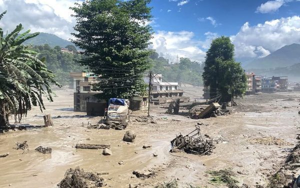 MAE, despre Nepal: Români neafectați de inundații