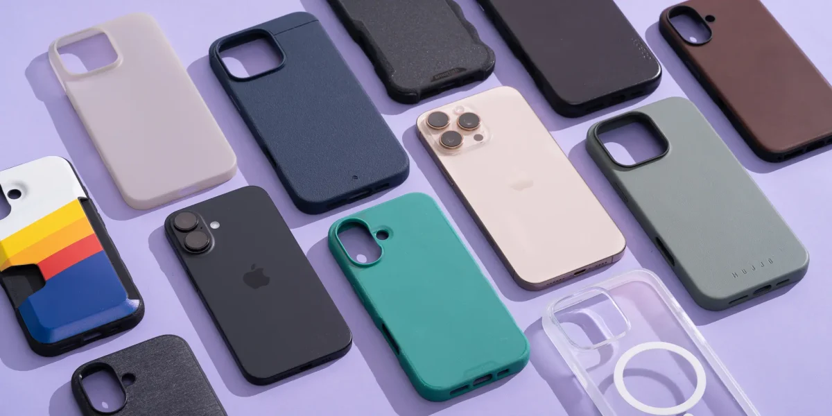 Ce zic românii: Husa pentru telefon e obligatorie