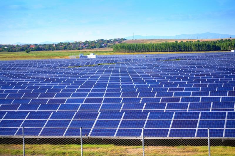România, parc fotovoltaic uriaș: Gata de construcție, ultimul act legal emis