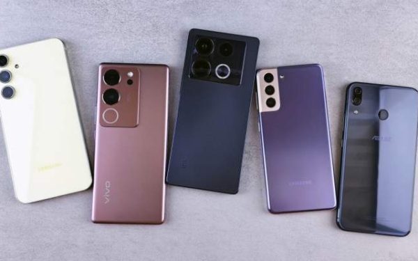 Smartphonuri mai puține, prețuri mai mari: Piața, în criză