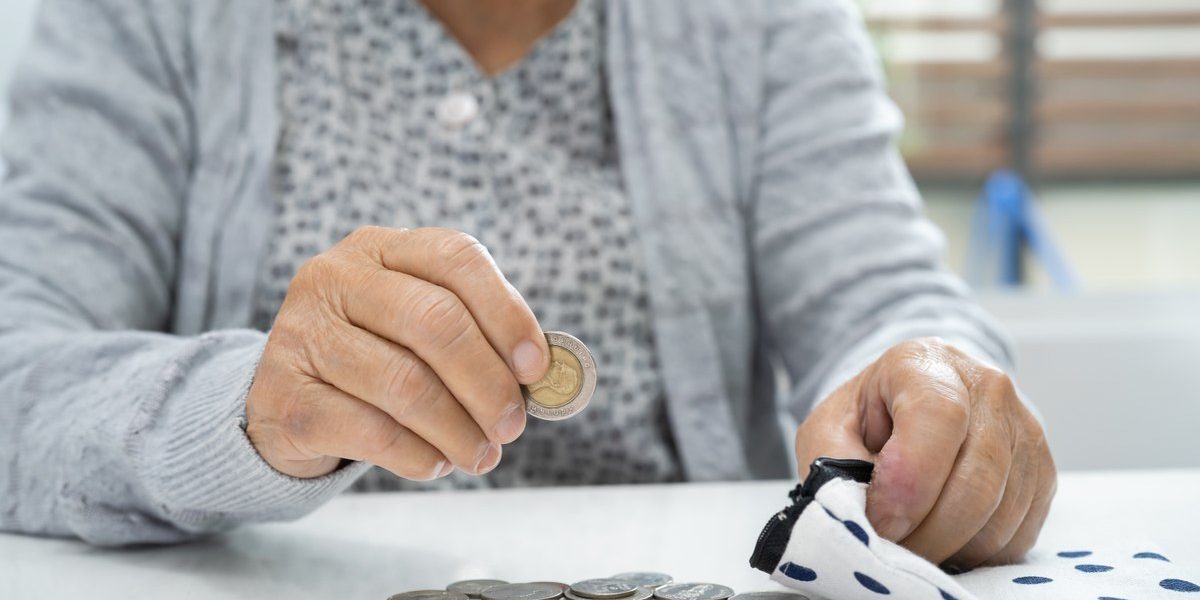 Fals curier BNR, prins în flagrant: Țepuise pensionară cu zeci de mii lei