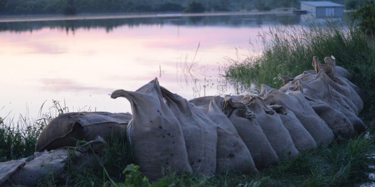 Viituri: Cod galben în 10 județe, INHGA avertizează