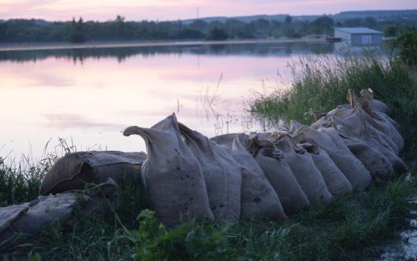 Viituri: Cod galben în 10 județe, INHGA avertizează