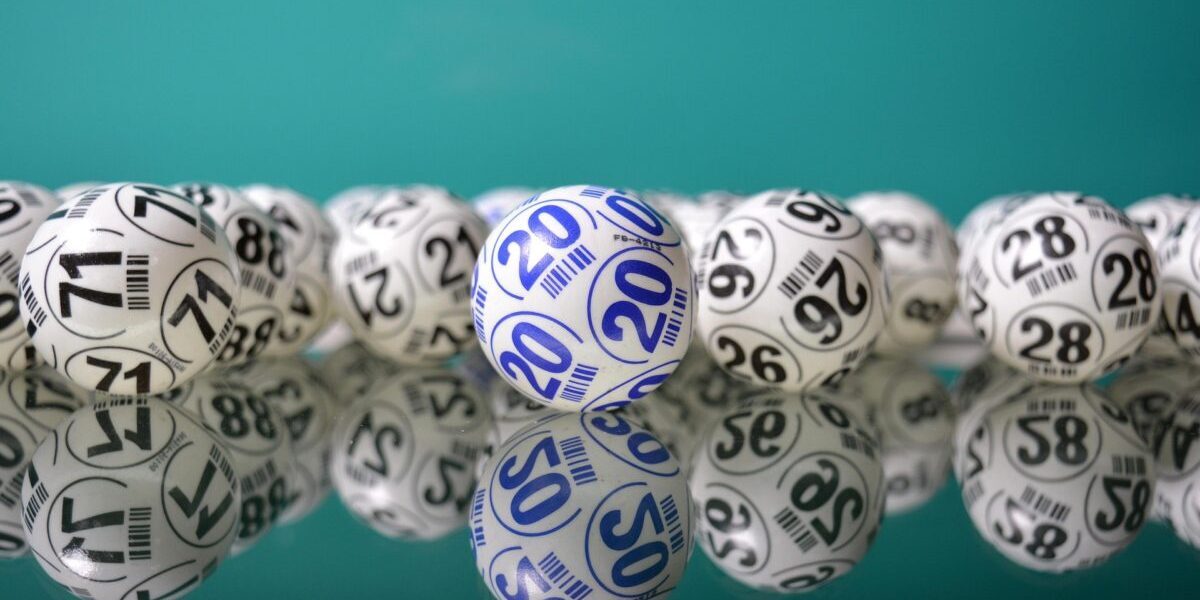 Loto 6/49: Numerele extrase duminică, 9 august