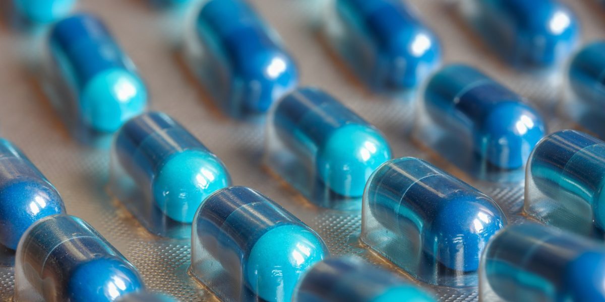 Medicamentele cer curent de la Guvern în criza energetică