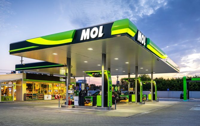 MOL vs. București: Războiul pentru banii Agip, în impas