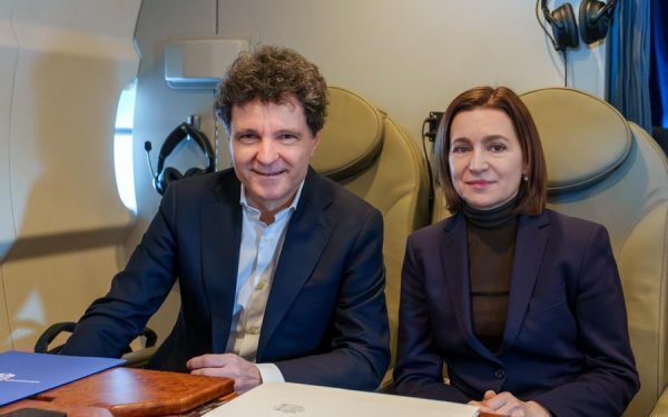 Chișinăul e în sărbătoare: 35 de ani independență, vin Zelenski și Nicușor Dan