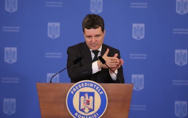 Președinte-jucător sau președinte moale: ce contează