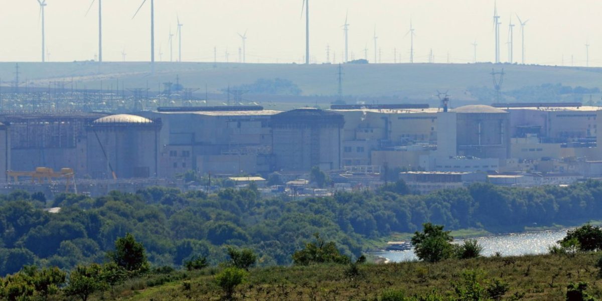Cernavodă: Reactorul 2 al centralei nucleare, oprit controlat