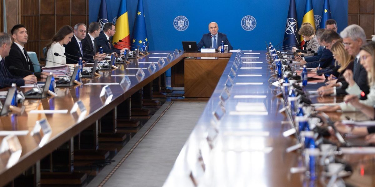 Guvernul impune restricții la electricitate