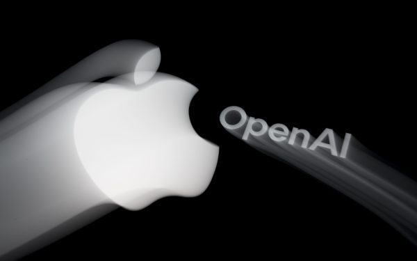 OpenAI: Apple a mințit despre secrete comerciale furate