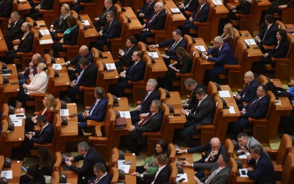ANI, a doua șansă în Parlament în sesiune extraordinară