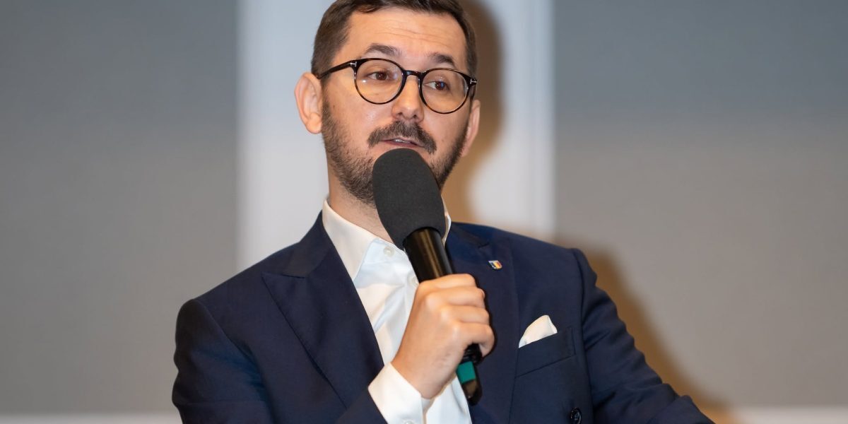 Popescu atacă legea anti-fake news: Cenzură! Ambasadele, îngrijorate