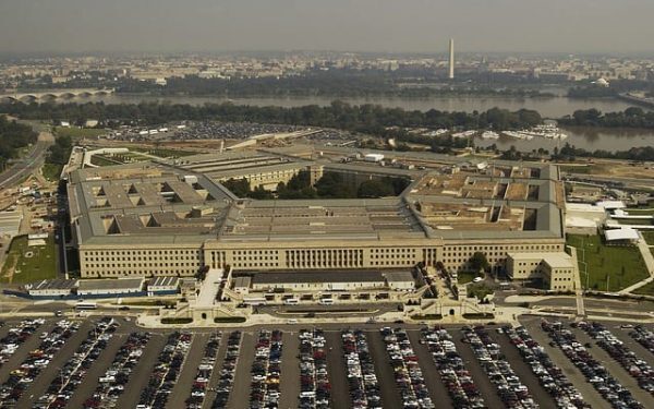 SUA: Pentagonul anunță ofensivă militară pe piața de armament