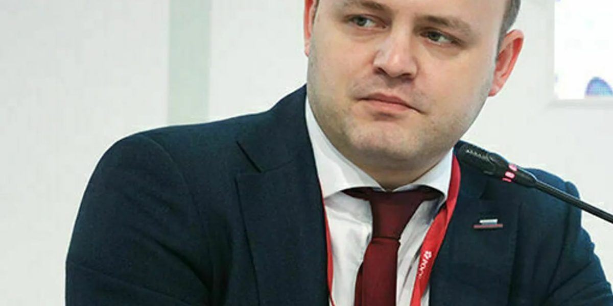 Deputat râde la întrebarea despre credite ipotecare pentru români